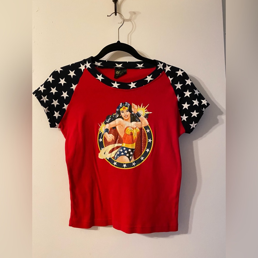 WONDER WOMAN SHORT WITH STARS ON SLEEVES